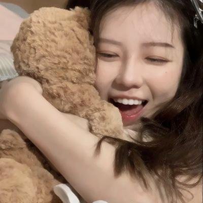 拿针的女孩